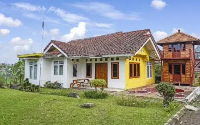 SPOT ON 91107 Villa Galaxy Resort