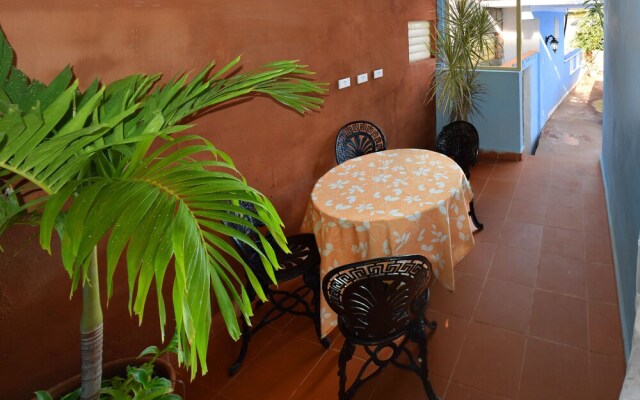 Fambyh YAL 80 Hostal Trinidad Cuba