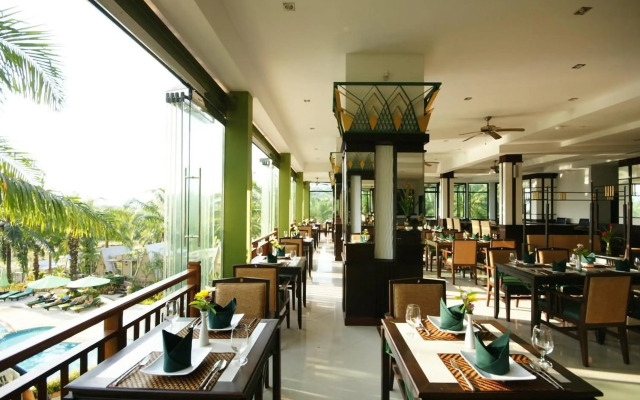Palm Paradise Resort