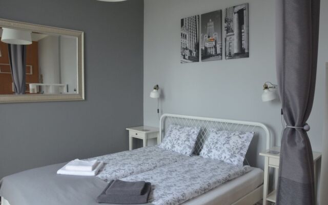 Studio Panorama - Night and Day