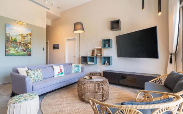 Deluxe AchzivBeach Apartment in Nahariya