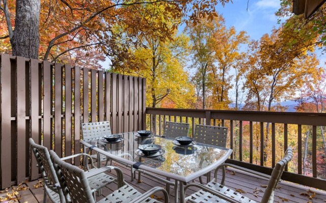 Bear Crossing Cabin by Jackson Mountain Rentals
