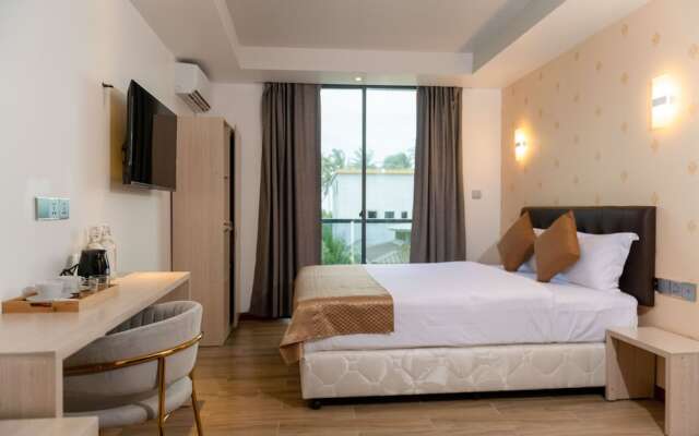 Ari Grand Hotel & Spa