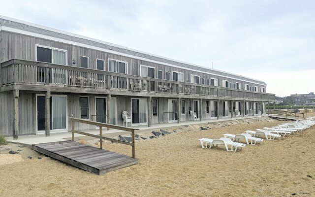 Falmouth Tides Motel