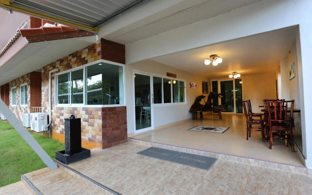 Baan Bangrak Residence (SHA Extra Plus)