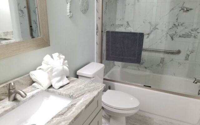 Ocean Gallery 26 2 Bedroom Condo by RedAwning