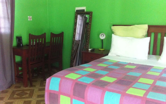 Gomwe Guest Inn