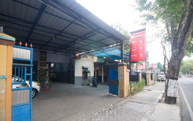 Griya Basra Terima Kost by RedDoorz