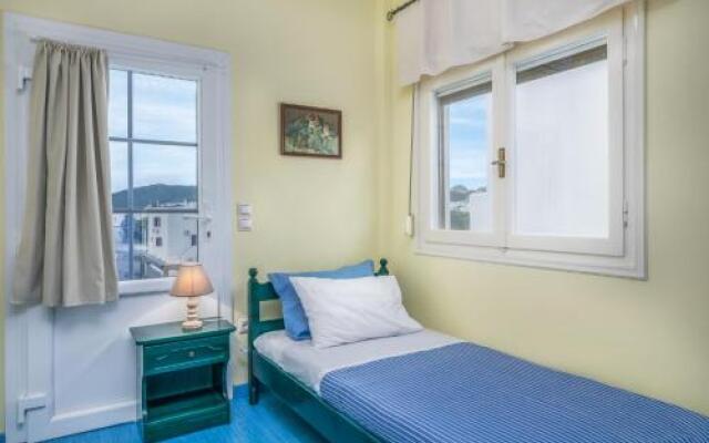 Fully Equipment House With Sea View Adamas Bay