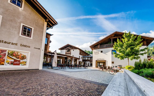 Zin Senfter Residence