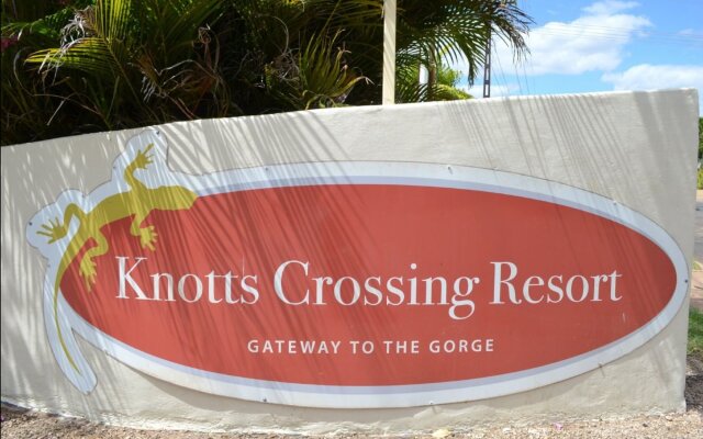 Knotts Crossing Resort