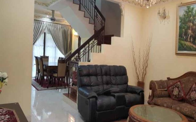 AMJ Putrajaya Homestay