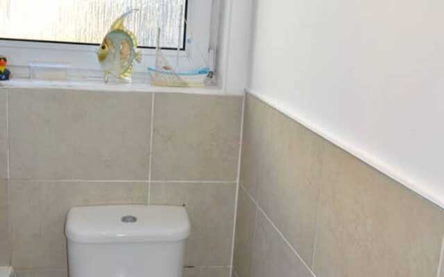Modern and Bright 1 Bed Flat Near Leith