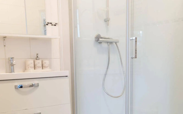 Chambres d'Hôtes - La Villa De La Paix