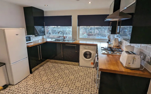 Stylish Studio, Central Bexhill, Home Comforts