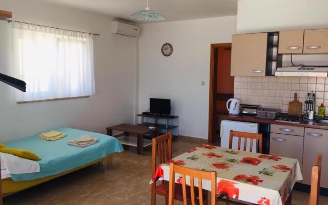 Apartments Gubo