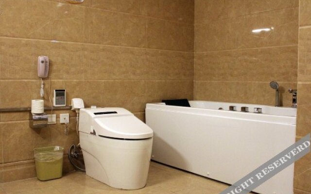 Shanfei Huizhan Center Hotel