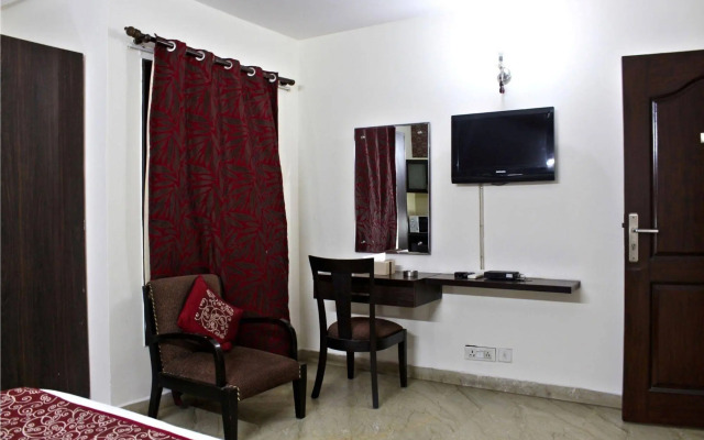 Hotel Jashn Inn near Apollo Hospital, Delhi