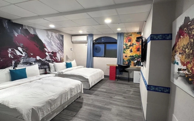 Arthome Hotel