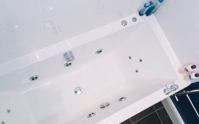 Heart Of Old Town 2Bed Apartment By The Castle