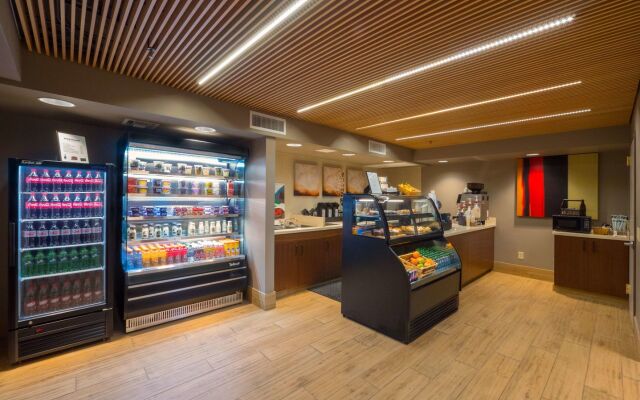 Hilton Phoenix Airport