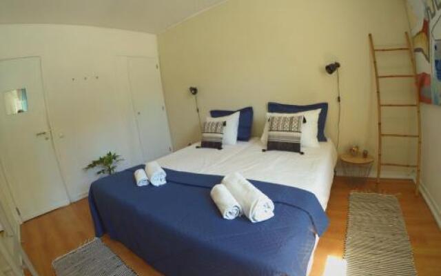 Lisbon Waves Surf Lodge