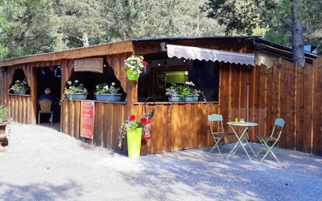 Property With 2 Bedrooms in Saint-martin-de-queyrières, With Wonderful