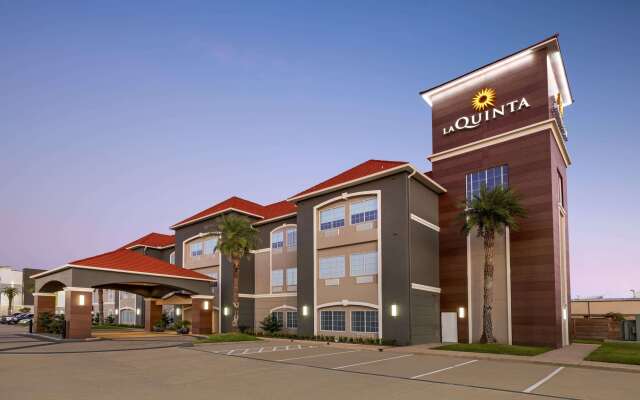 La Quinta Inn & Suites by Wyndham Port Arthur