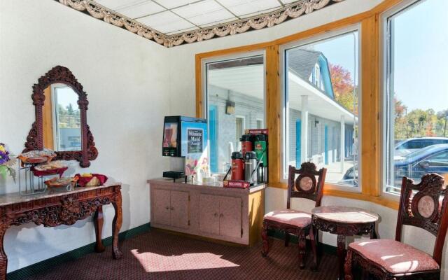 Knights Inn Poconos/Bartonsville