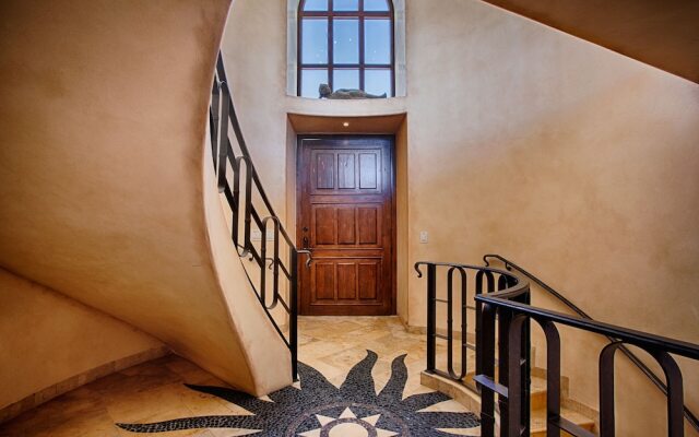 Amazing 9 Bedroom Pacific Views W/house Staff at Villa Descanso