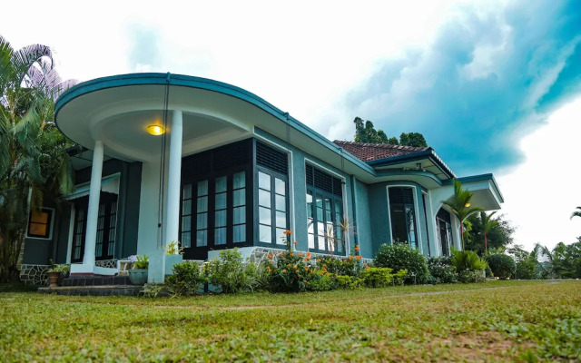 Castle Hill Bungalow