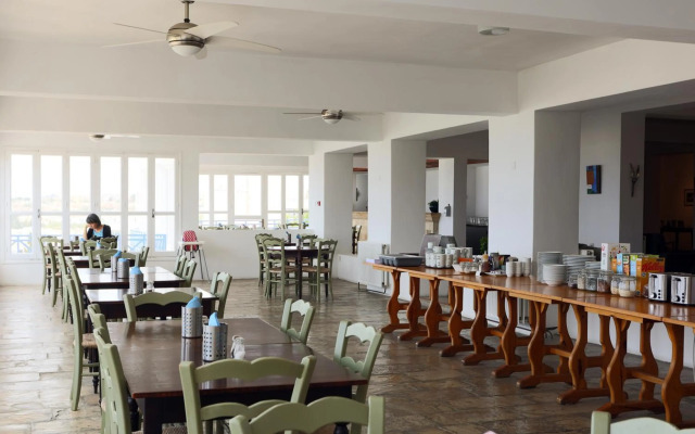 Axiothea Hotel