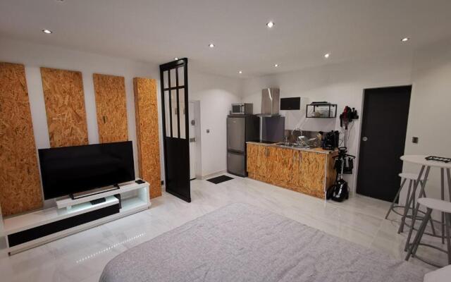 Studio entre Paris et Versailles