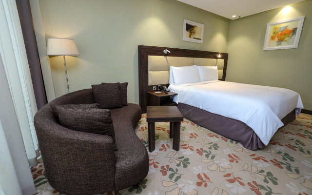 Crowne Plaza Kuwait Al Thuraya City by IHG