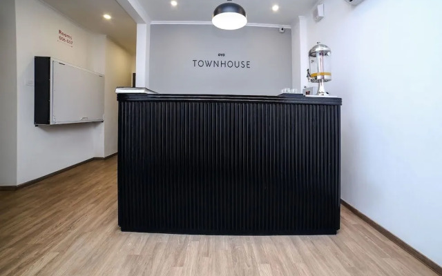 OYO Townhouse 062 Cyber City