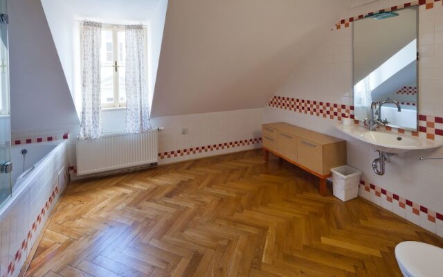 Charles Bridge Hostel and Apartments