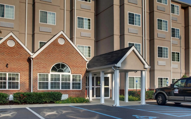 Microtel Inn & Suites by Wyndham Tuscaloosa Near University