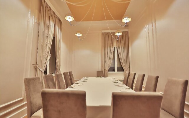 Padam Boutique Hotel & Restaurant