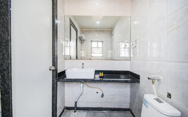 Fabhotel Krishna Regency