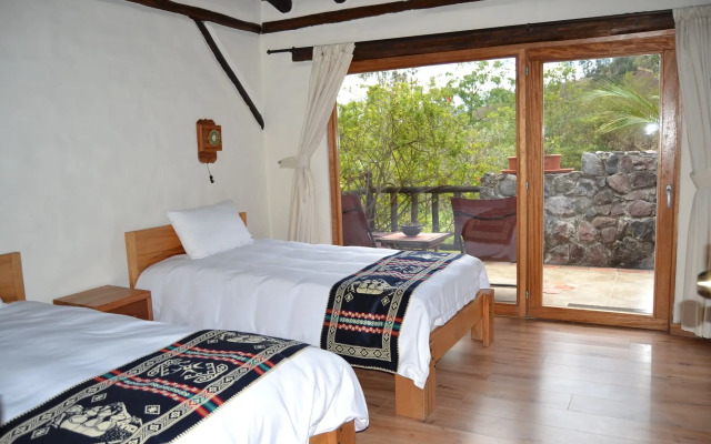 Ilatoa Lodge