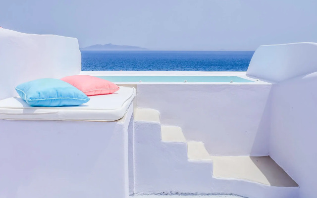 Blue Waves Hotel