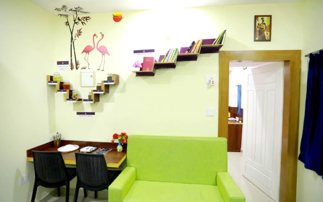Base 9 Airport Hotel