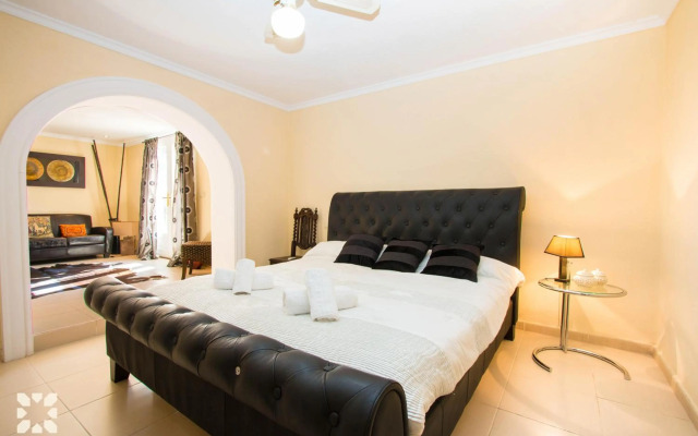 Villa Hugo 11 by Abahana Villas