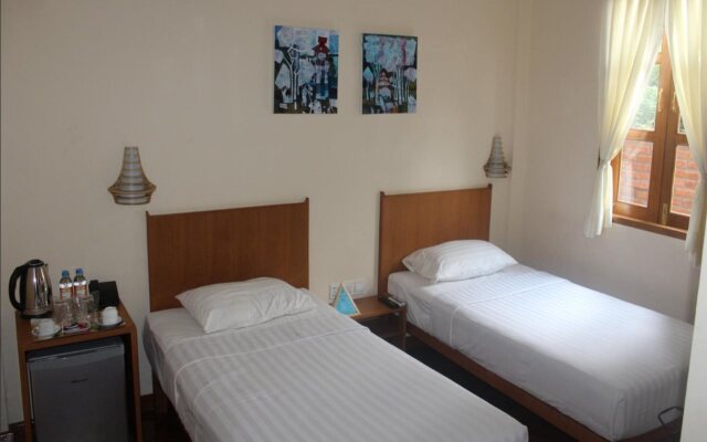 Northern Breeze Hotel