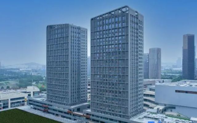GELI Hotel (Jinan Rongchuang Wenlücheng Tangye)