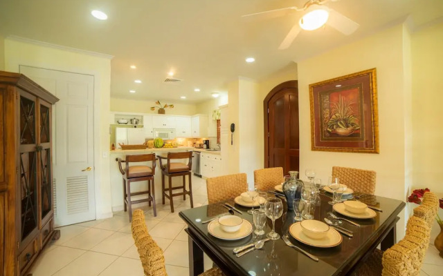 Colina 5D - 3 bdr 2 Bath Family