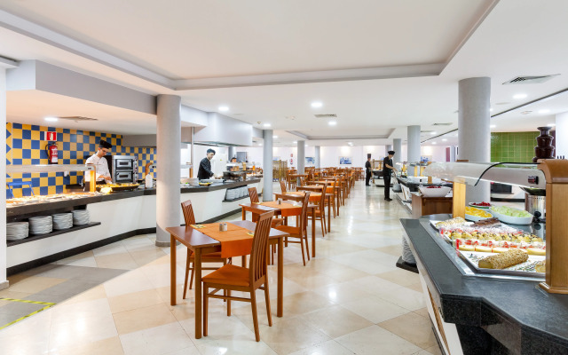 Hotel Chatur Costa Caleta