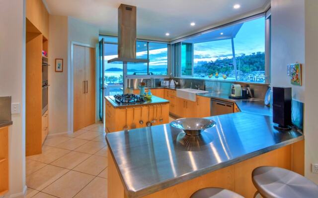 Pavillions Penthouse 25 Hamilton Island