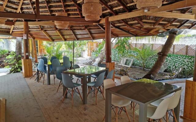 Origami Inn Himandhoo