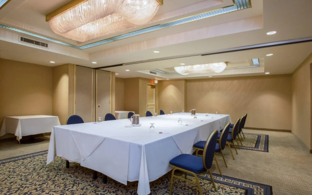 Crowne Plaza Los Angeles Harbor  by IHG